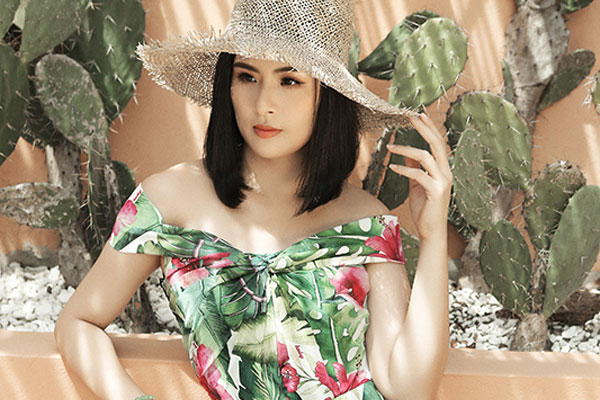 Hoa hậu Ngọc Hân làm người mẫu cho BST mới của bạn thân