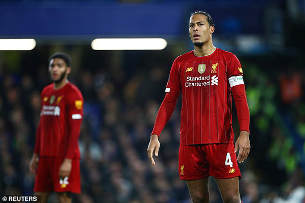Trước vòng 29 Premier League: Khúc cua quyết định