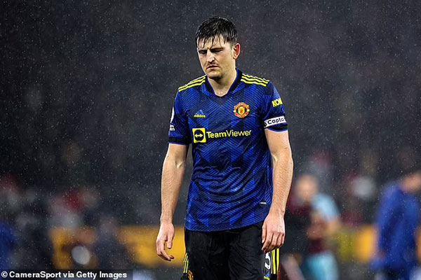 Trước vòng 25 Premier League: Dấu chấm hết của MU?