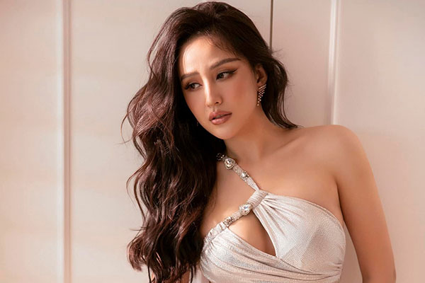 Mai Phương Thúy - Người đẹp sexy nhất showbiz Việt