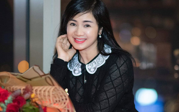 NSND Thu Hà trẻ trung tuổi 52