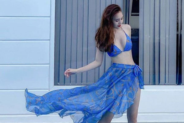 Ninh Dương Lan Ngọc khoe body 'mướt mắt' với bikini