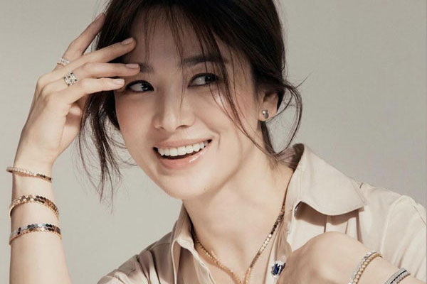 Song Hye Kyo lại 'gây bão' với nhan sắc đỉnh cao