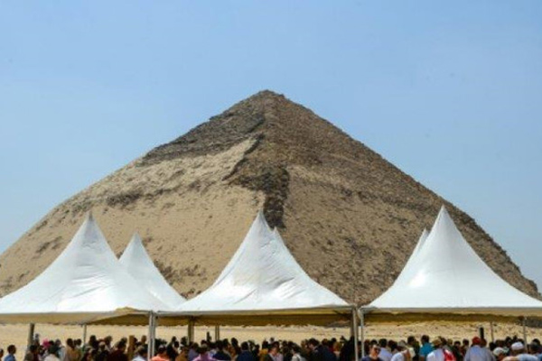 Ai Cập mở cửa 2 kim tự tháp cổ, hé lộ nhiều bí ẩn
