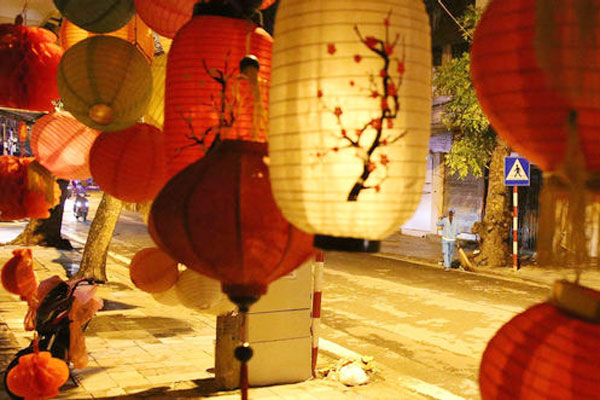 Chợ trung thu vắng lặng chưa từng có