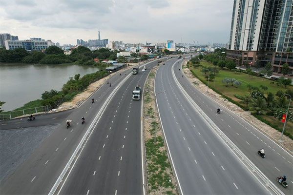 Đại lộ Nguyễn Văn Linh sắp hoàn thành mở rộng