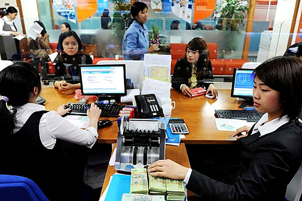BẢN TIN NGÂN HÀNG 3/8