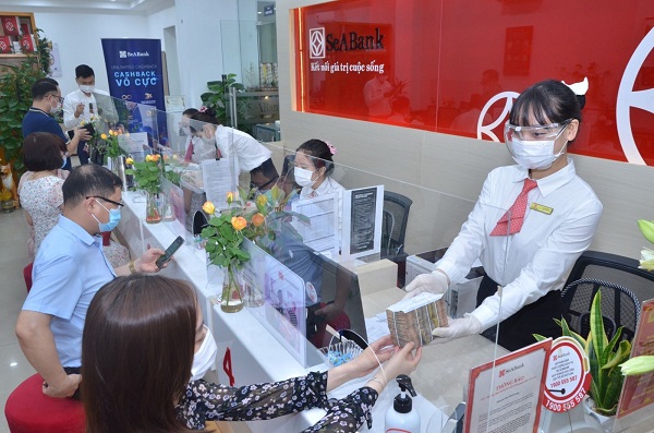 BẢN TIN NGÂN HÀNG 10/8