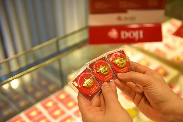 Giá vàng hôm nay 9/10: Biến động nhẹ ngày cuối tuần