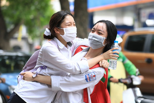 Tin thời sự, kinh tế, văn hóa nổi bật sáng 5/4