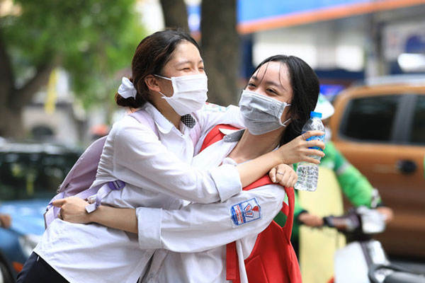 Tin thời sự, kinh tế, văn hóa nổi bật sáng 3/5