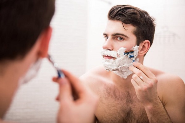 Cách giải quyết tình trạng râu mọc ngược ở nam giới