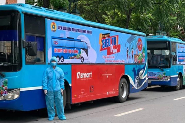 'Xe buýt siêu thị 0 đồng' phục vụ hơn 1.700 công nhân ở Hà Nội